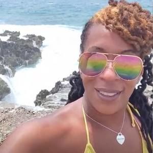 Meet your Posher, Latima